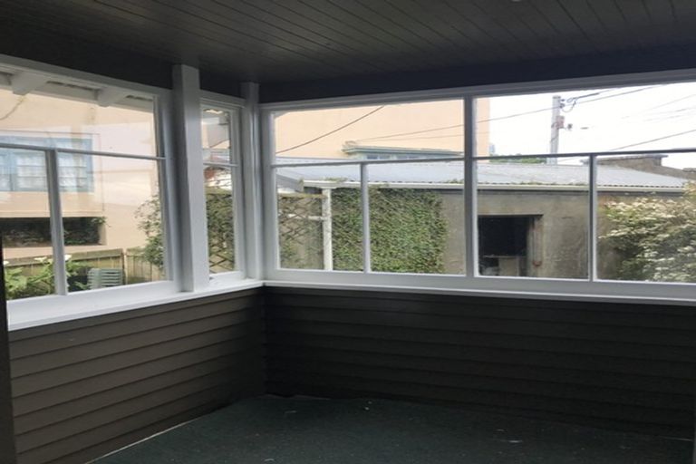 Photo of property in 107 Salamanca Road, Wellington Central, Wellington, 6011