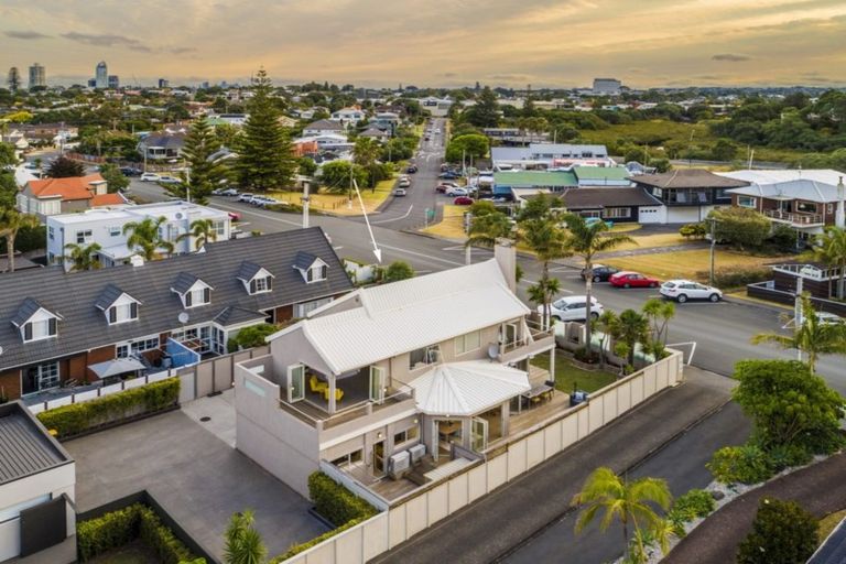 Photo of property in 9a Craig Road, Milford, Auckland, 0620