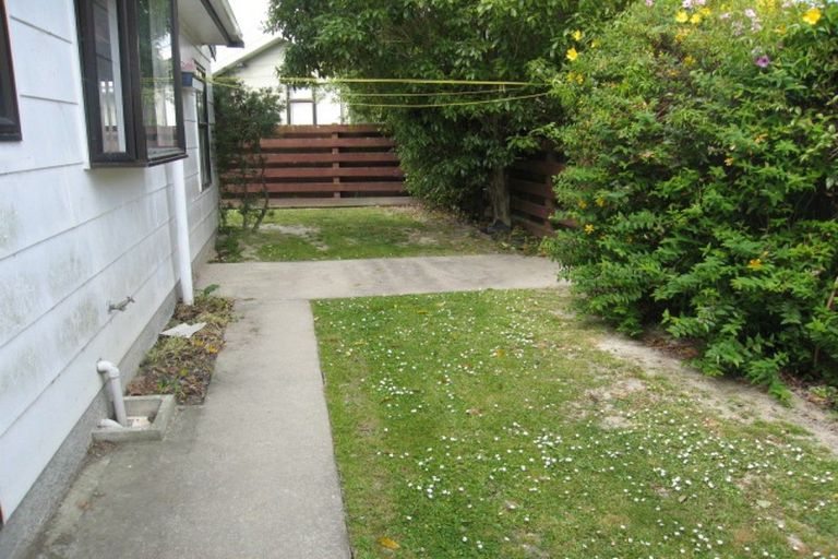 Photo of property in 21 Newton Place, Westbrook, Palmerston North, 4412