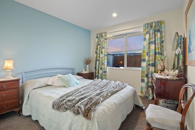 Photo of property in 23 Huntingdon Drive, Rangiora, 7400