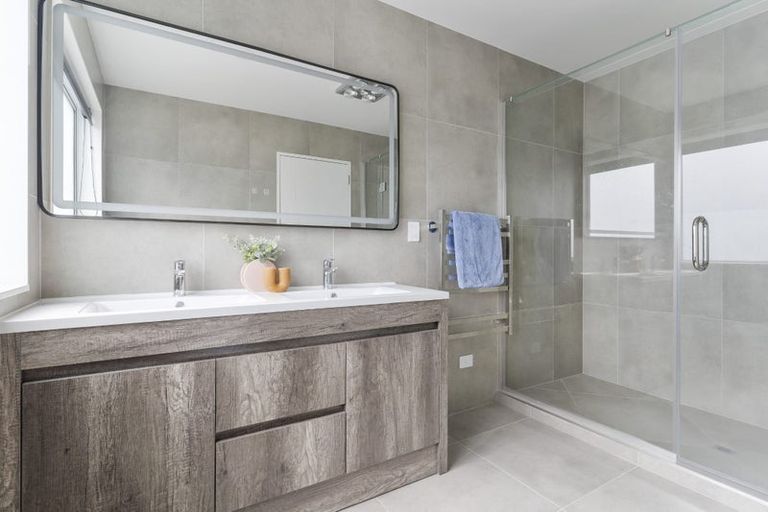 Photo of property in 48 Kea Road, Silverdale, 0932