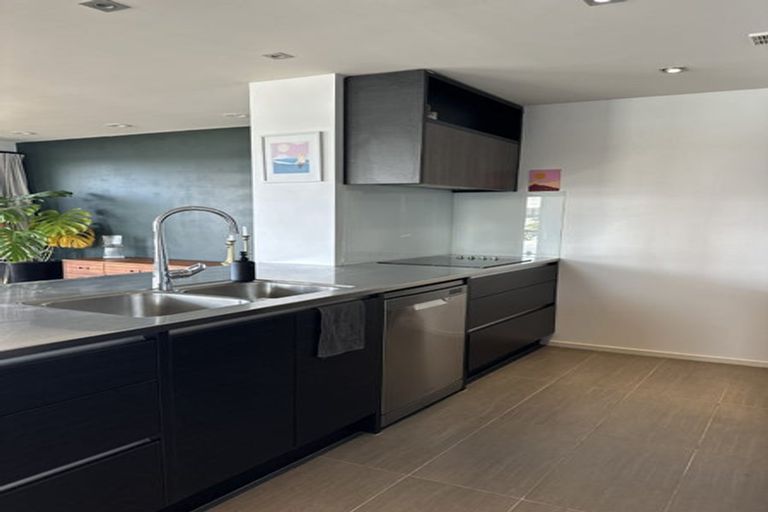 Photo of property in 7/144 Third Avenue, Tauranga, 3110