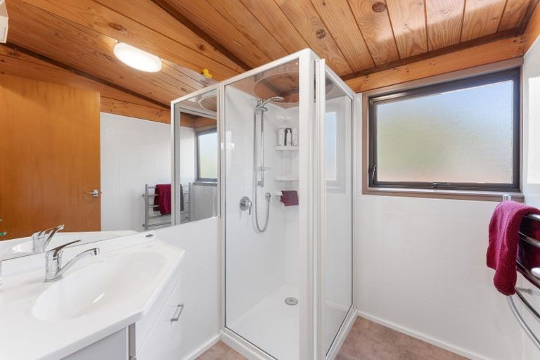 Photo of property in 13 Knights Grove, Otaki, 5512