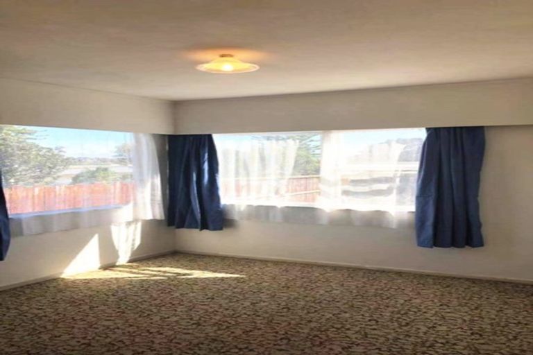 Photo of property in 15 Riverina Avenue, Pakuranga, Auckland, 2010