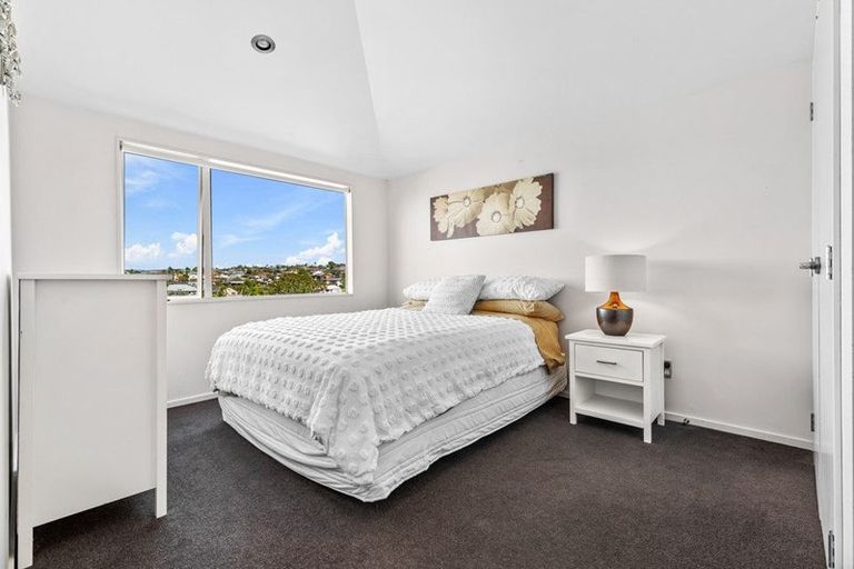 Photo of property in 21 Hendrika Court, Hobsonville, Auckland, 0618