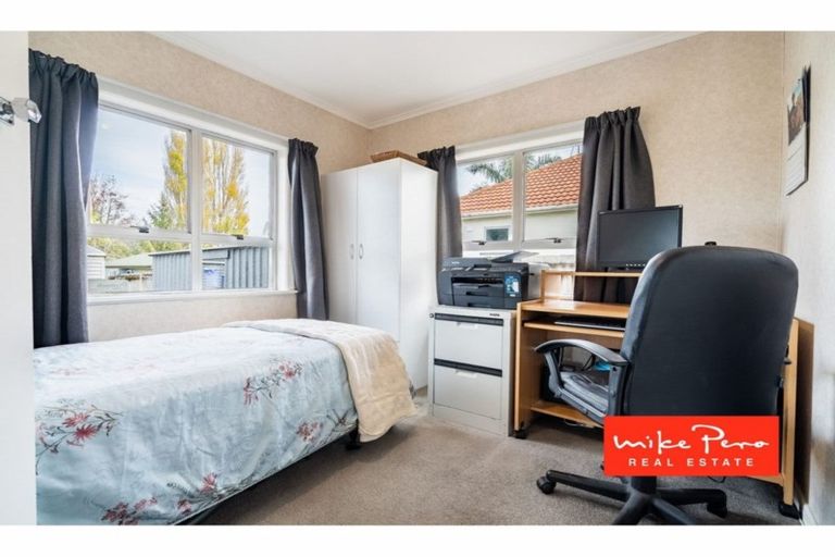 Photo of property in 2/18 Glengarry Road, Glen Eden, Auckland, 0602