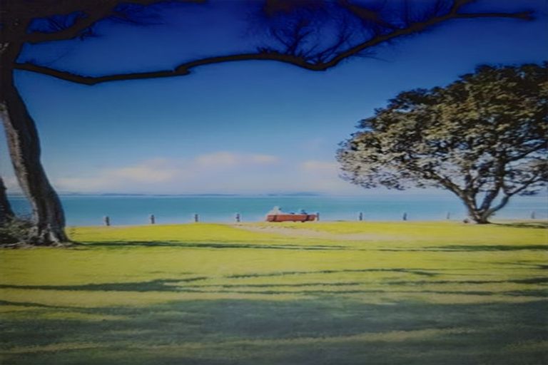 Photo of property in Bacchus Apartments, 1d/9 Bute Road, Browns Bay, Auckland, 0630