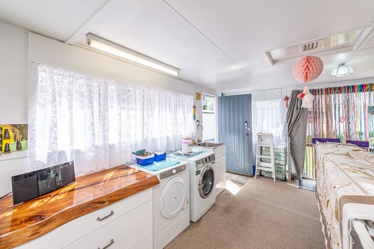 Photo of property in 2 Hodge Place, Aramoho, Whanganui, 4500