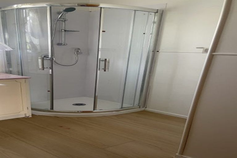 Photo of property in 36 Flaxdale Street, Birkdale, Auckland, 0626