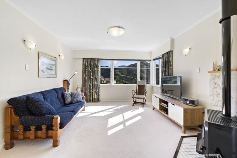 Photo of property in 137 Severn Street, Island Bay, Wellington, 6023