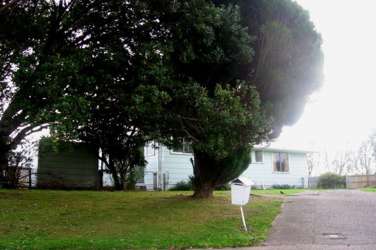 Photo of property in 15 Charwell Place, Highbury, Palmerston North, 4412