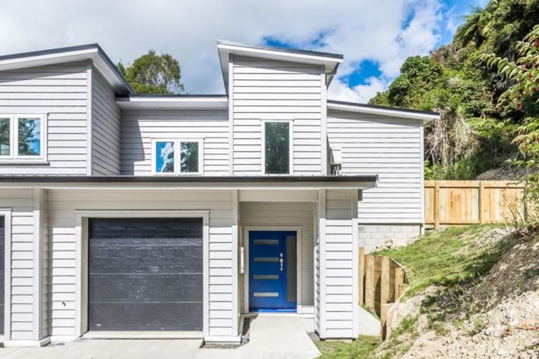 Photo of property in 34c Birch Terrace, Birchville, Upper Hutt, 5018