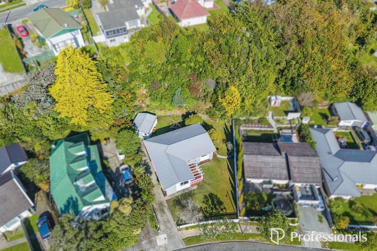 Photo of property in 13 Christchurch Crescent, Kelson, Lower Hutt, 5010