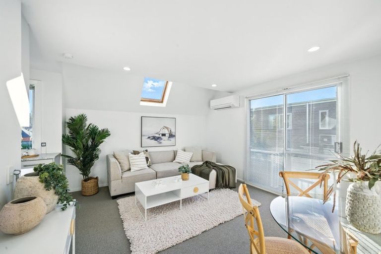 Photo of property in 2/31 Gloucester Street, Christchurch Central, Christchurch, 8013