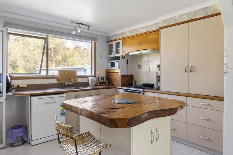 Photo of property in 11 Cambridge Street, Patea, 4520