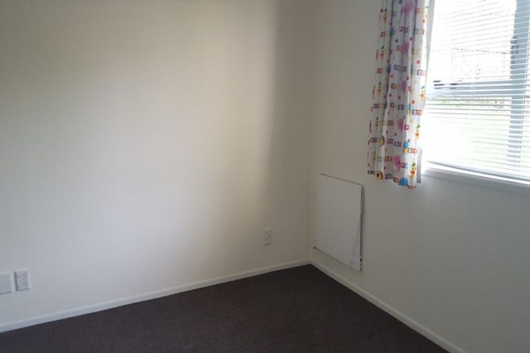 Photo of property in 144 Waimumu Road, Massey, Auckland, 0614