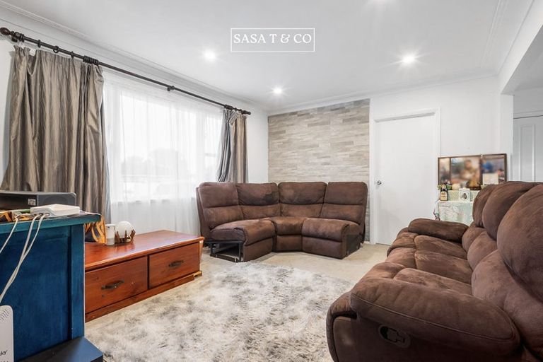 Photo of property in 8 Julian Place, Otara, Auckland, 2023