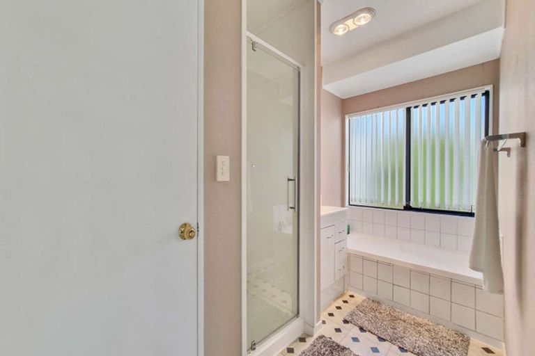 Photo of property in 14 Elmslie Place, Owhata, Rotorua, 3010