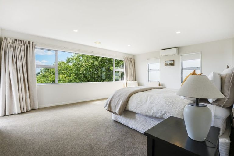 Photo of property in 6 Tuatini Place, Long Bay, Auckland, 0630