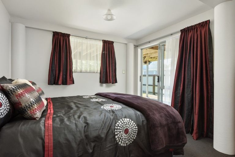 Photo of property in 14 Beach Road, Waikawa, Picton, 7220