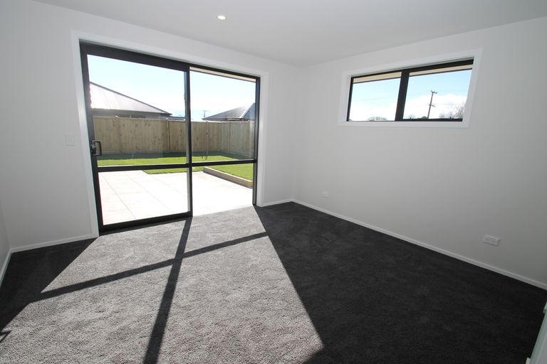 Photo of property in 10 Dundee Road, Mosgiel, 9024