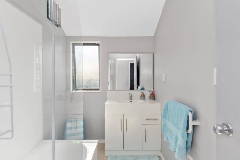 Photo of property in 10b College Place, Poike, Tauranga, 3112