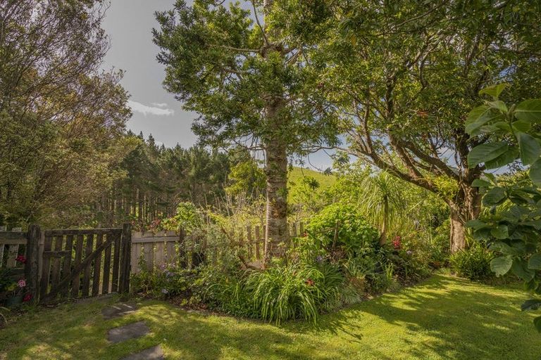 Photo of property in 29 School Of Mines Lane, Kuaotunu, Whitianga, 3592