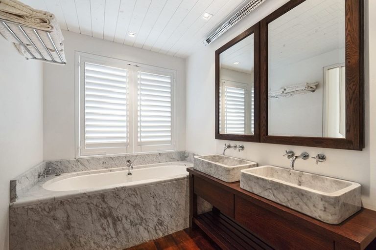 Photo of property in 9 Karahu Lane, Omaha, 0986