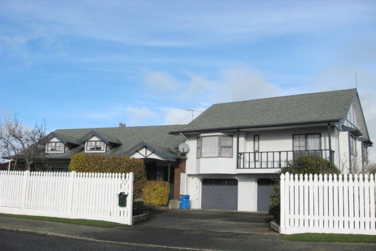 Photo of property in 27 Kildare Drive, Waikiwi, Invercargill, 9810