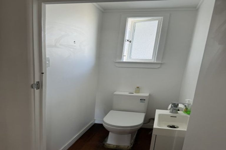 Photo of property in 12 Chambers Street, Havelock North, 4130