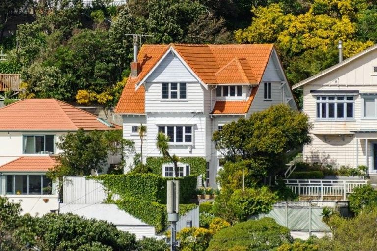 Photo of property in 17 Saint Michaels Crescent, Kelburn, Wellington, 6012