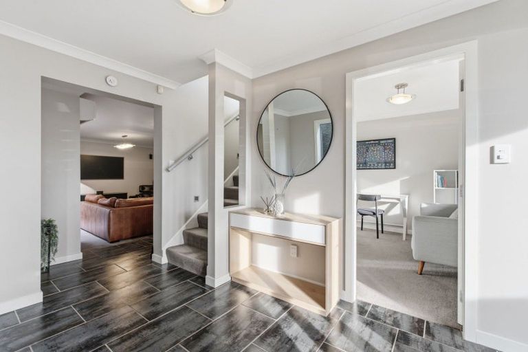 Photo of property in 225 Muritai Road, Eastbourne, Lower Hutt, 5013