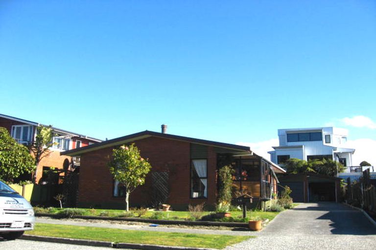 Photo of property in 16 Shelley Street, Greymouth, 7805