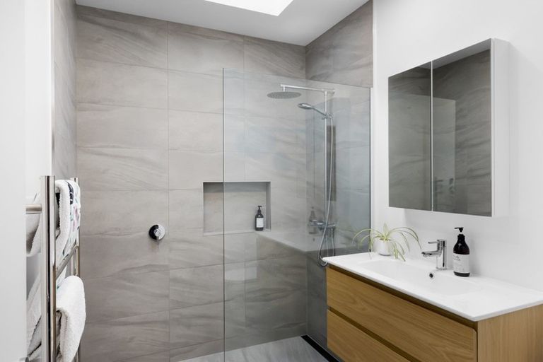 Photo of property in 5 Hicks Road, Lower Shotover, Queenstown, 9304