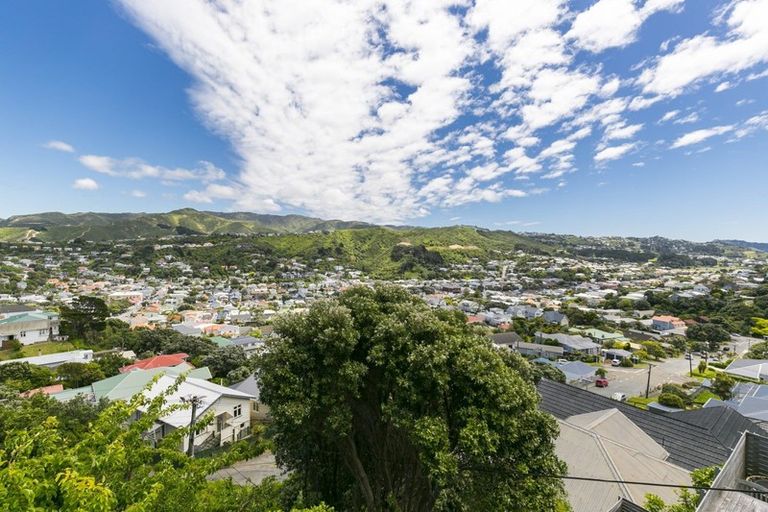 Photo of property in 205 Melbourne Road, Island Bay, Wellington, 6023