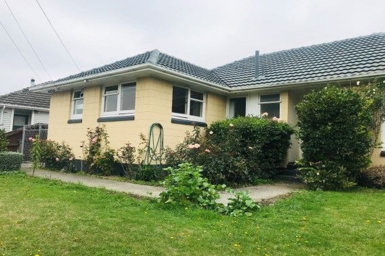 Photo of property in 53 Flay Crescent, Burnside, Christchurch, 8053