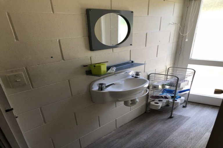 Photo of property in 43 Matuhi Rise, Henderson, Auckland, 0612