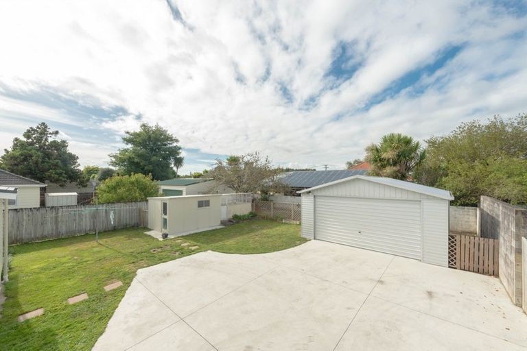 Photo of property in 26 Oxford Street, Fairfield, Hamilton, 3214