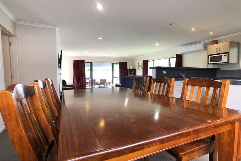 Photo of property in 11a Windsor Terrace, Taradale, Napier, 4112