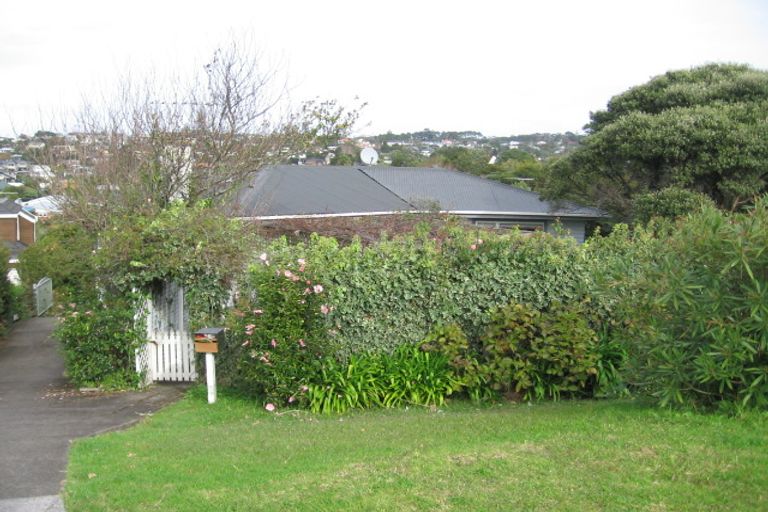 Photo of property in 1/2 Jutland Street, Mairangi Bay, Auckland, 0630