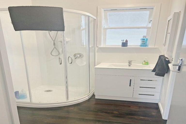 Photo of property in 10 Fergusson Street, Solway, Masterton, 5810