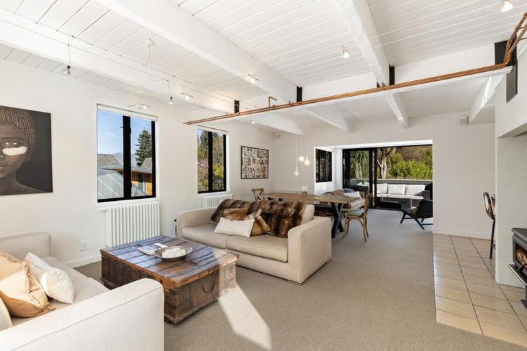 Photo of property in 10 Stafford Street, Arrowtown, 9302