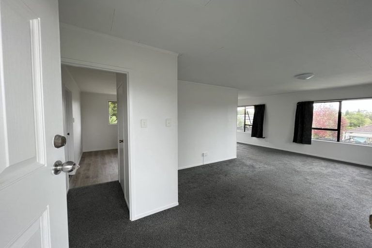Photo of property in 139 Moire Road, West Harbour, Auckland, 0618