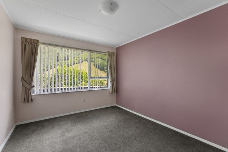 Photo of property in 14 Cornwall Street, Picton, 7220