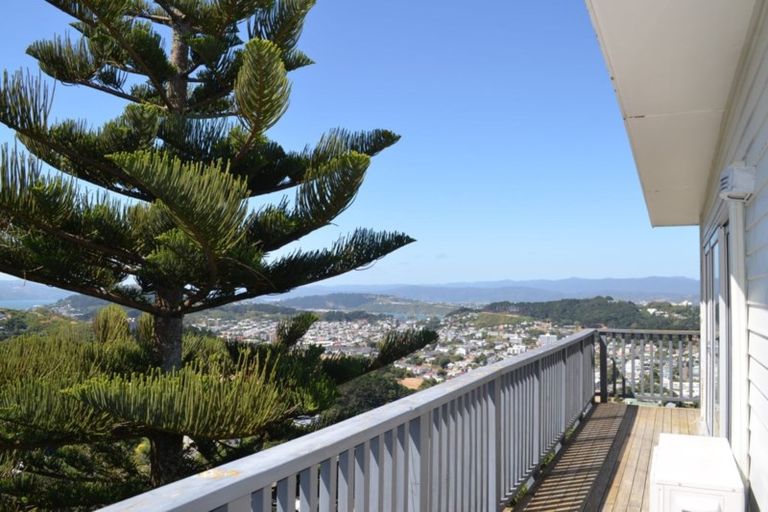 Photo of property in 10 Laurent Place, Kingston, Wellington, 6021