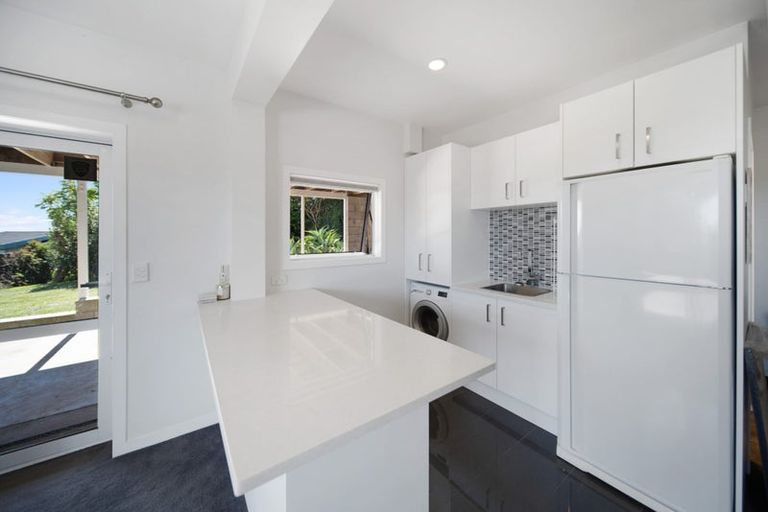 Photo of property in 2/89 Takutai Avenue, Half Moon Bay, Auckland, 2012