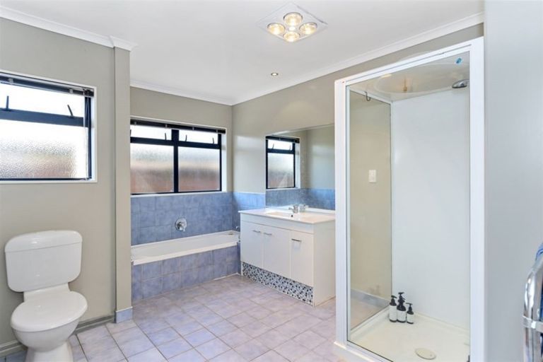 Photo of property in 164 Gravatt Road, Papamoa Beach, Papamoa, 3118