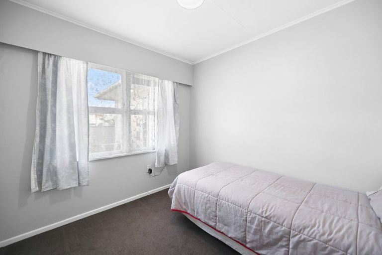 Photo of property in 69 Resthill Crescent, Glenview, Hamilton, 3206