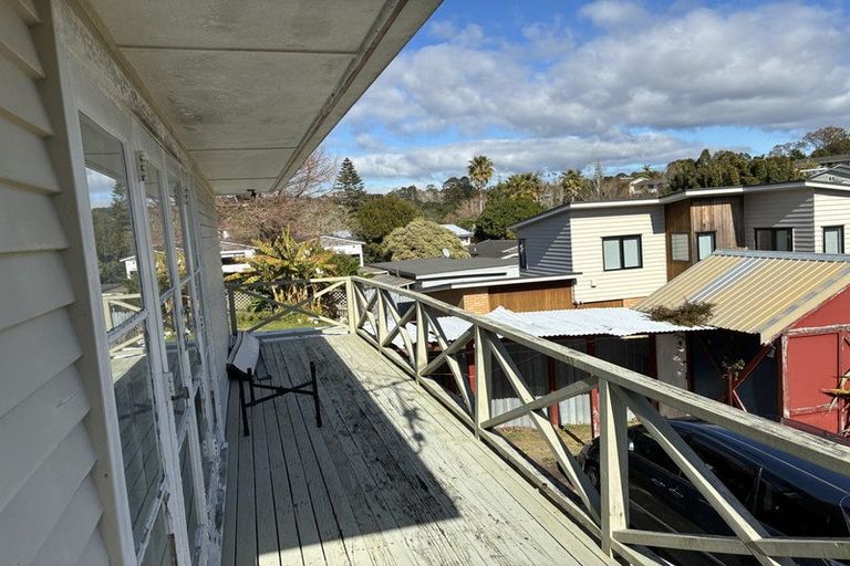 Photo of property in 49 Woodglen Road, Glen Eden, Auckland, 0602