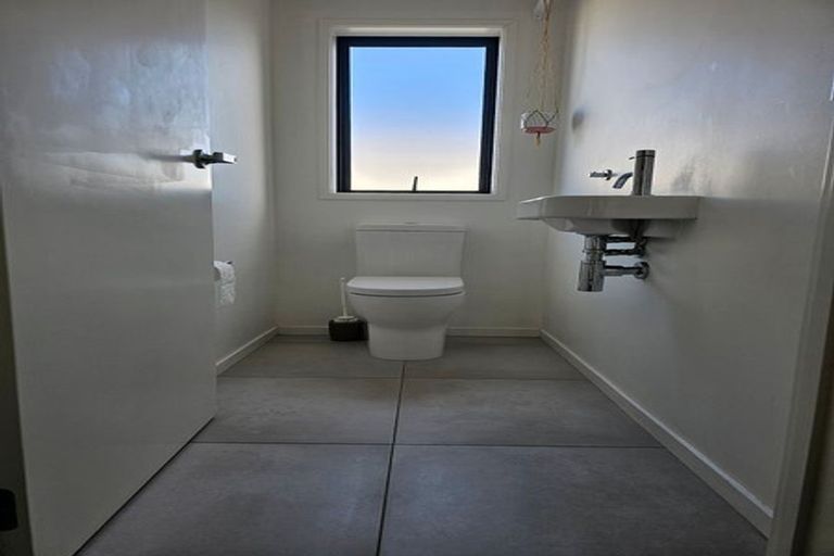 Photo of property in 2 Serene Place, Gulf Harbour, Whangaparaoa, 0930